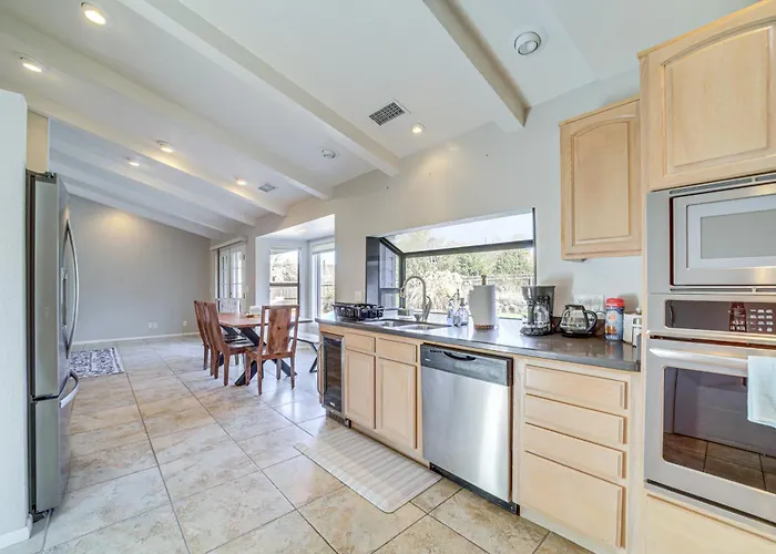 4 Mi To Uptown Sedona: Desert W/ Mtn Views! Holiday home